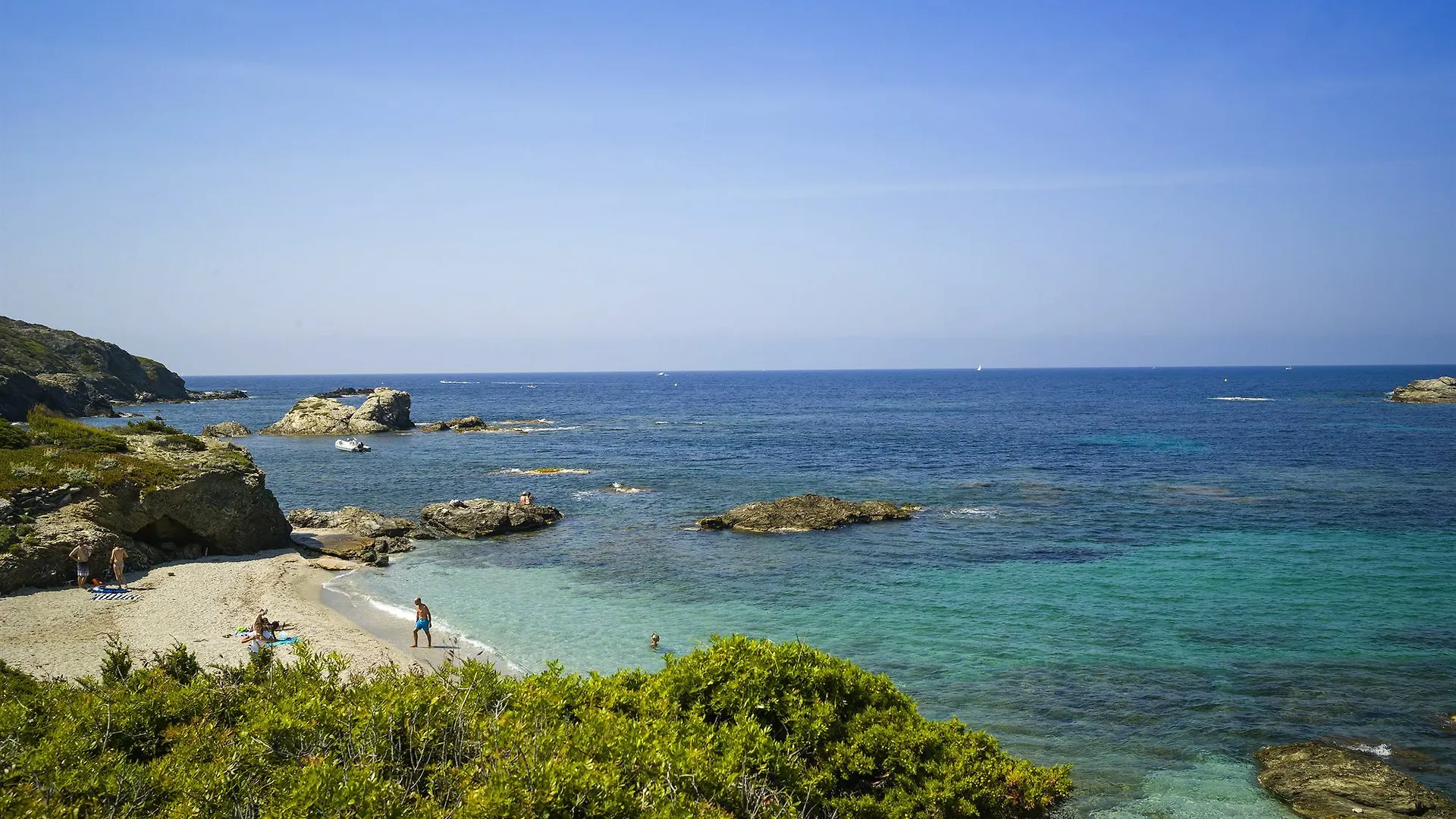Hotel Helios & Spa - Ile Des Embiez Six-Fours-les-Plages 4*,  France